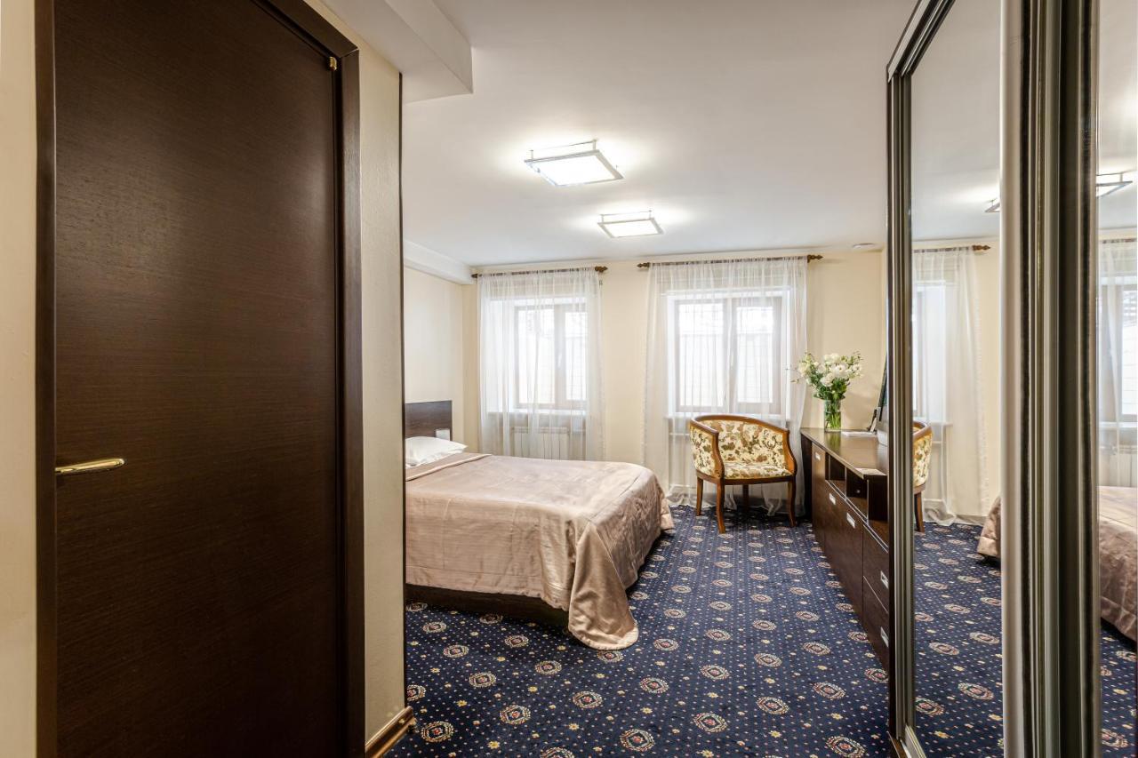 Incognito Boutique Hotel Kyiv Exterior photo